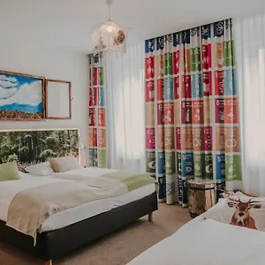 Boutiquehotel Stadthalle Szálloda