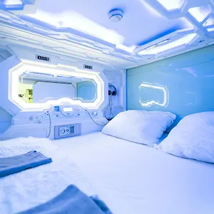 Hotel Cápsula Space - Downtown, Viena
